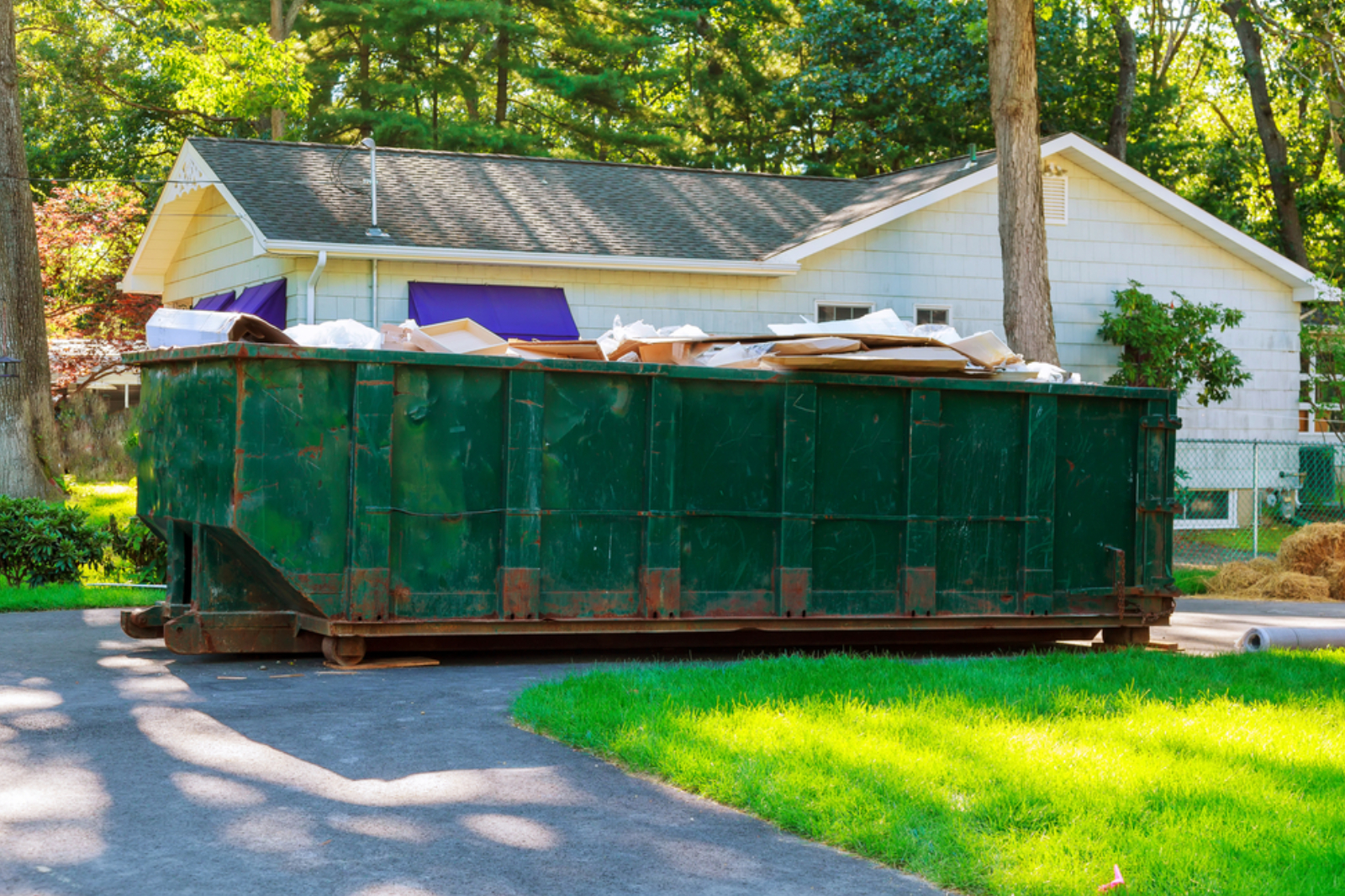 Junk Removal 12 Yard Container In Beaverton
