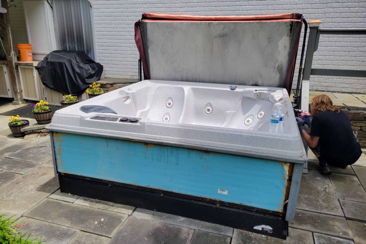 Hot Tub Removal Service In Beaverton